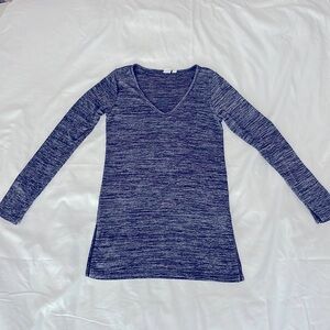 Long sleeve marble v neck